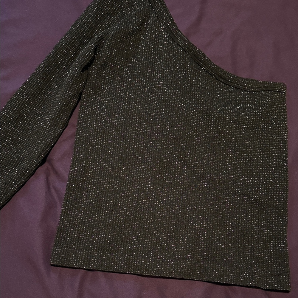 Stylish Black Off-the-Shoulder Sweater
